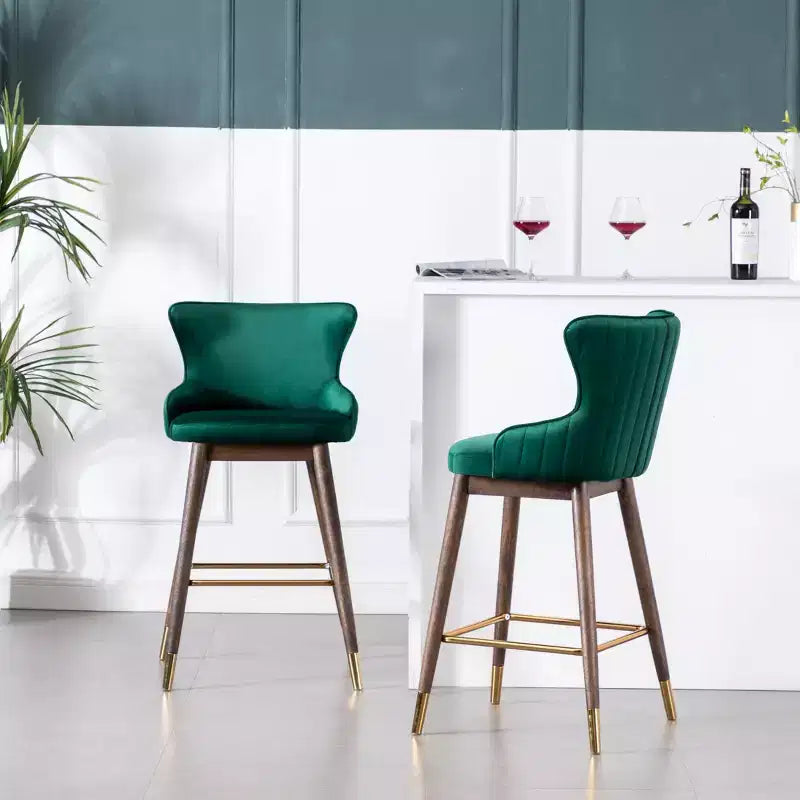 Tabourets de bar à dossier ailé recouverts de tissu, vert