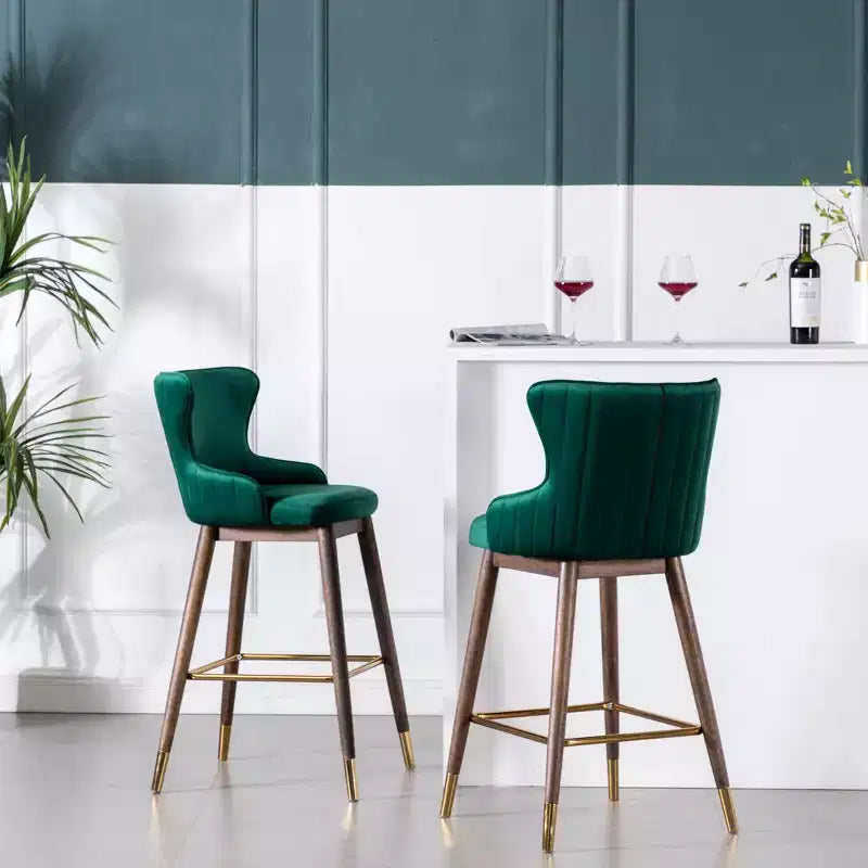 Tabourets de bar à dossier ailé recouverts de tissu, vert