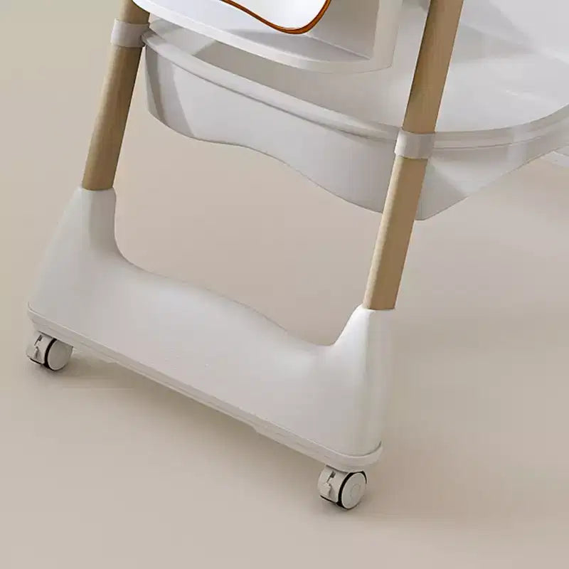 Chaise de salle à manger multifonctionnelle moderne en polyéthylène pour enfants avec ceinture de sécurité et roues verrouillables