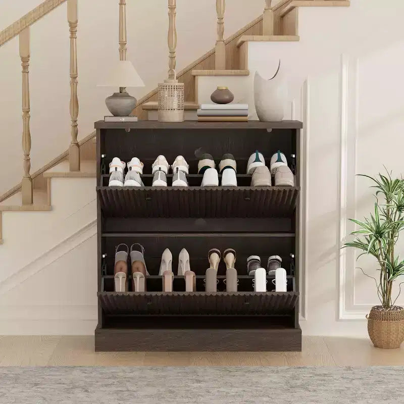 Meuble à chaussures avec 2 tiroirs basculants, meuble à chaussures en bois cannelé dissimulé avec étagère réglable, meuble de rangement à chaussures autoportant pour entrée ou couloir