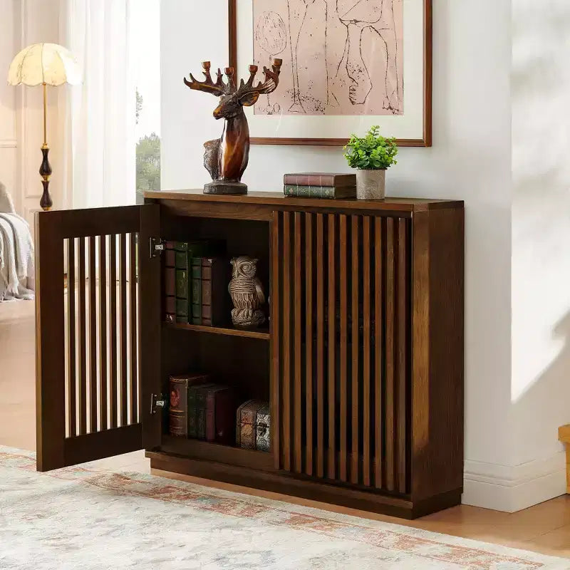 39 Buffet cannelé et évidé style Mid-Century Modern avec