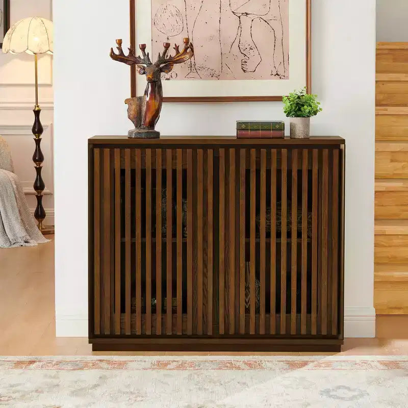 39 Buffet cannelé et évidé style Mid-Century Modern avec