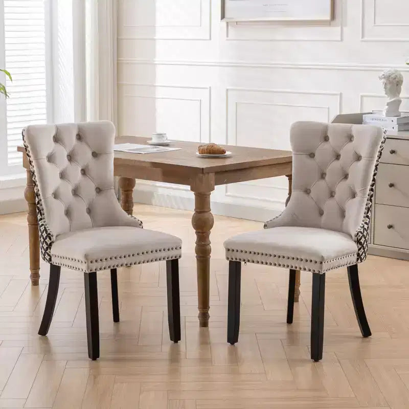 Chaises de salle à manger en velours avec pieds en bois, chaises de salle à manger avec garniture cloutée, chaises de salle à manger sans accoudoirs pour salon